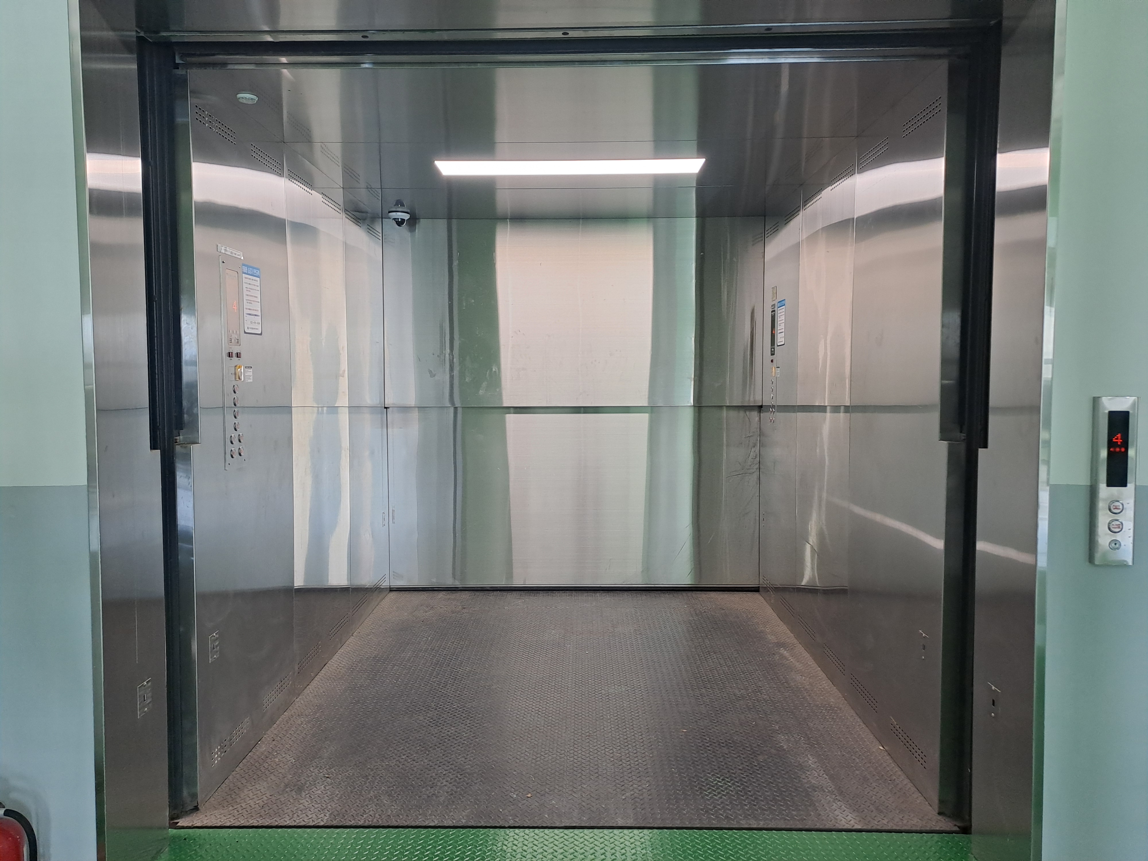 90cb9182514f6238137b2c2a0bfbcac2_1764318